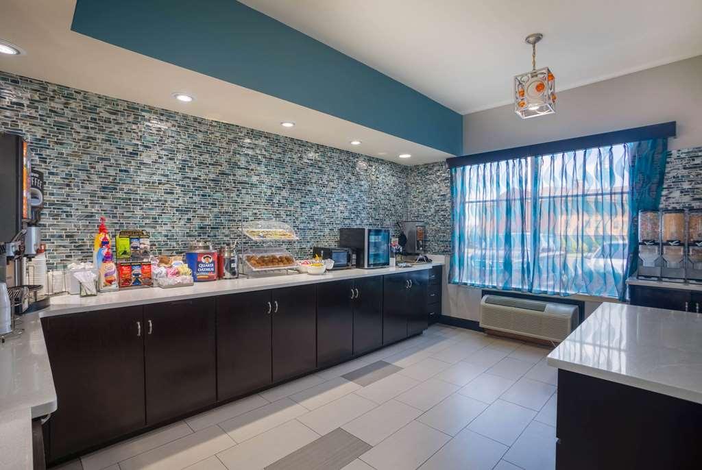 La Quinta By Wyndham Oxford - Anniston Hotel Kemudahan gambar