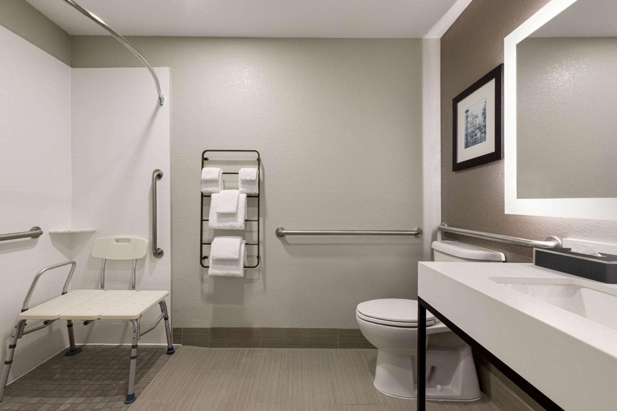 La Quinta By Wyndham Oxford - Anniston Hotel Luaran gambar
